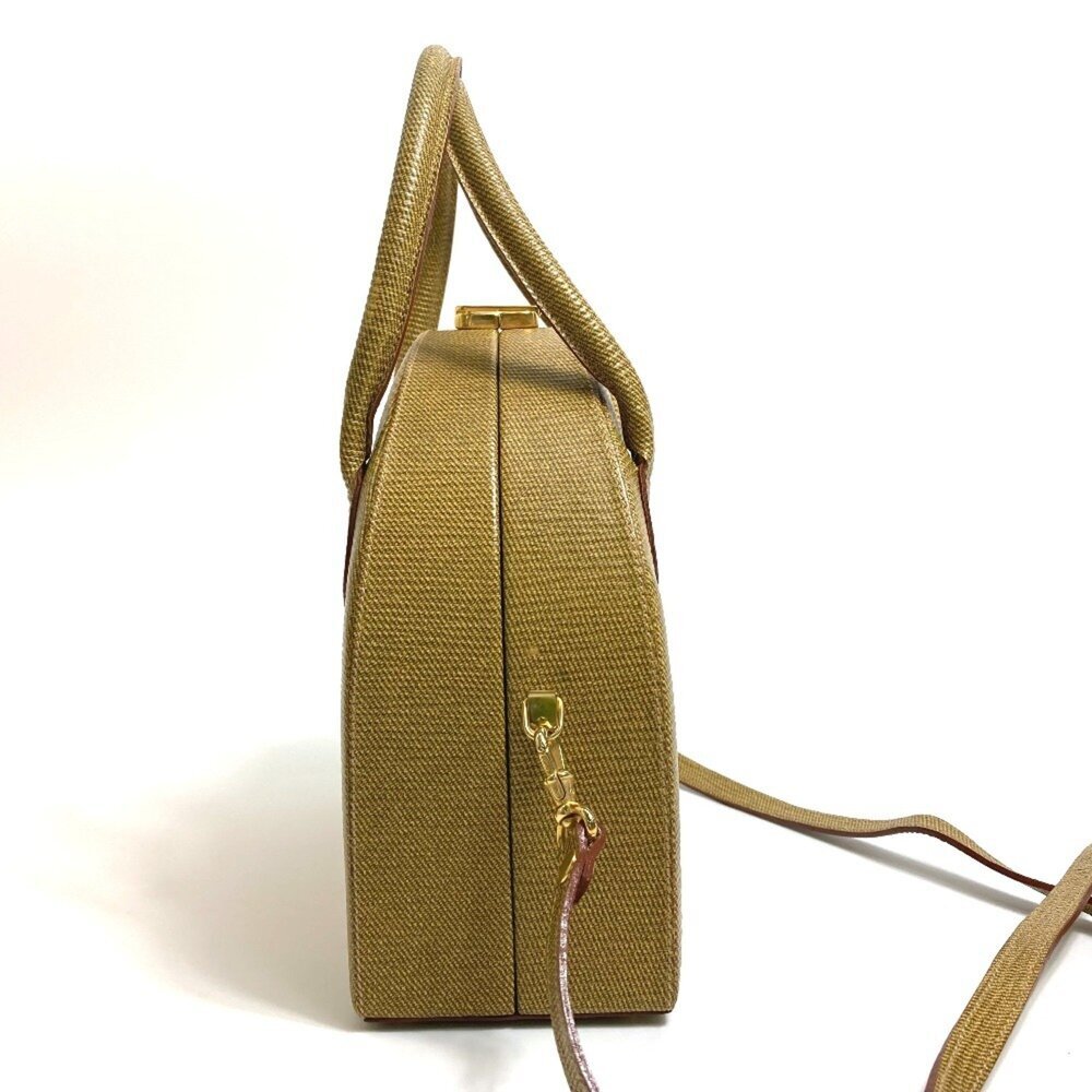 FENDI Cream Leather Shoulder Bag - Picture 3 of 16